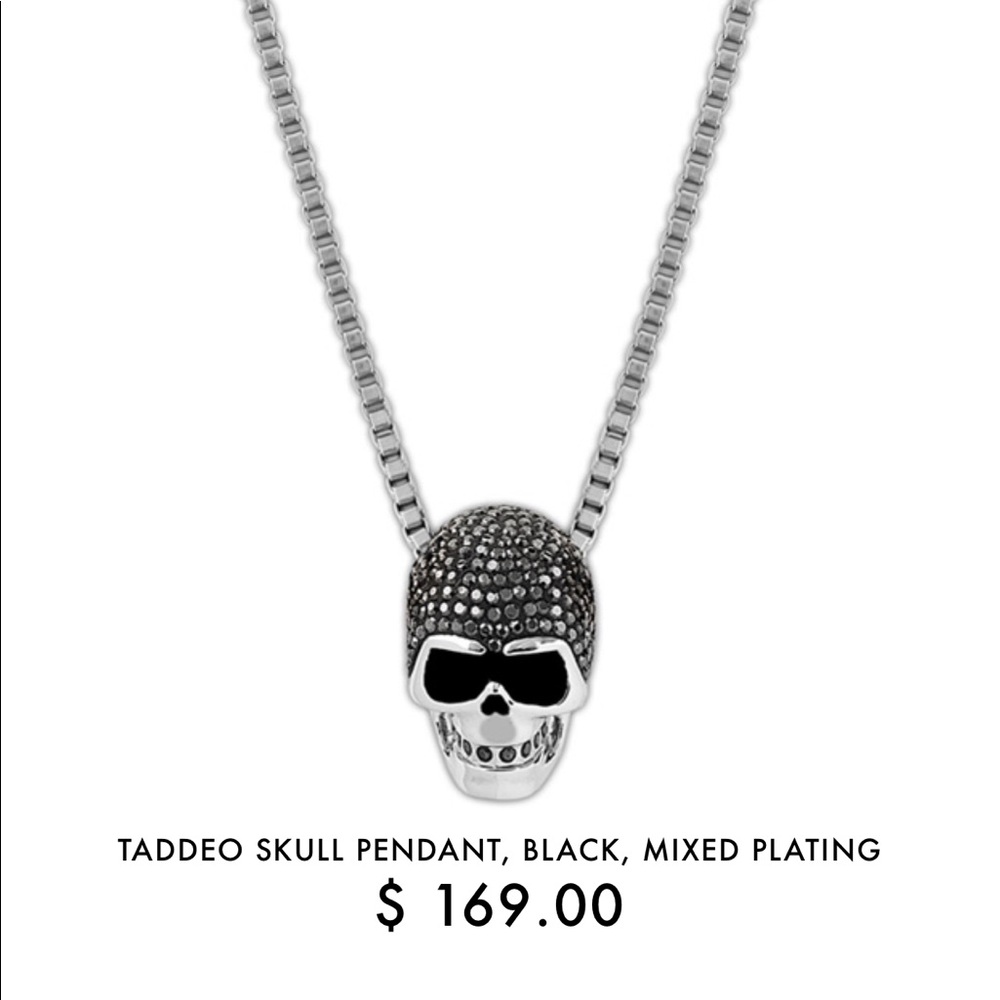 Swarovski skull necklace